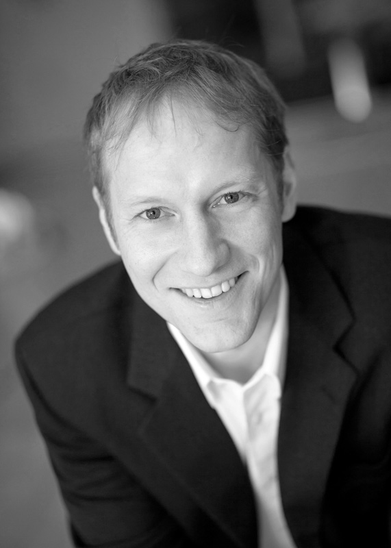 contact_Michael_Bernhard